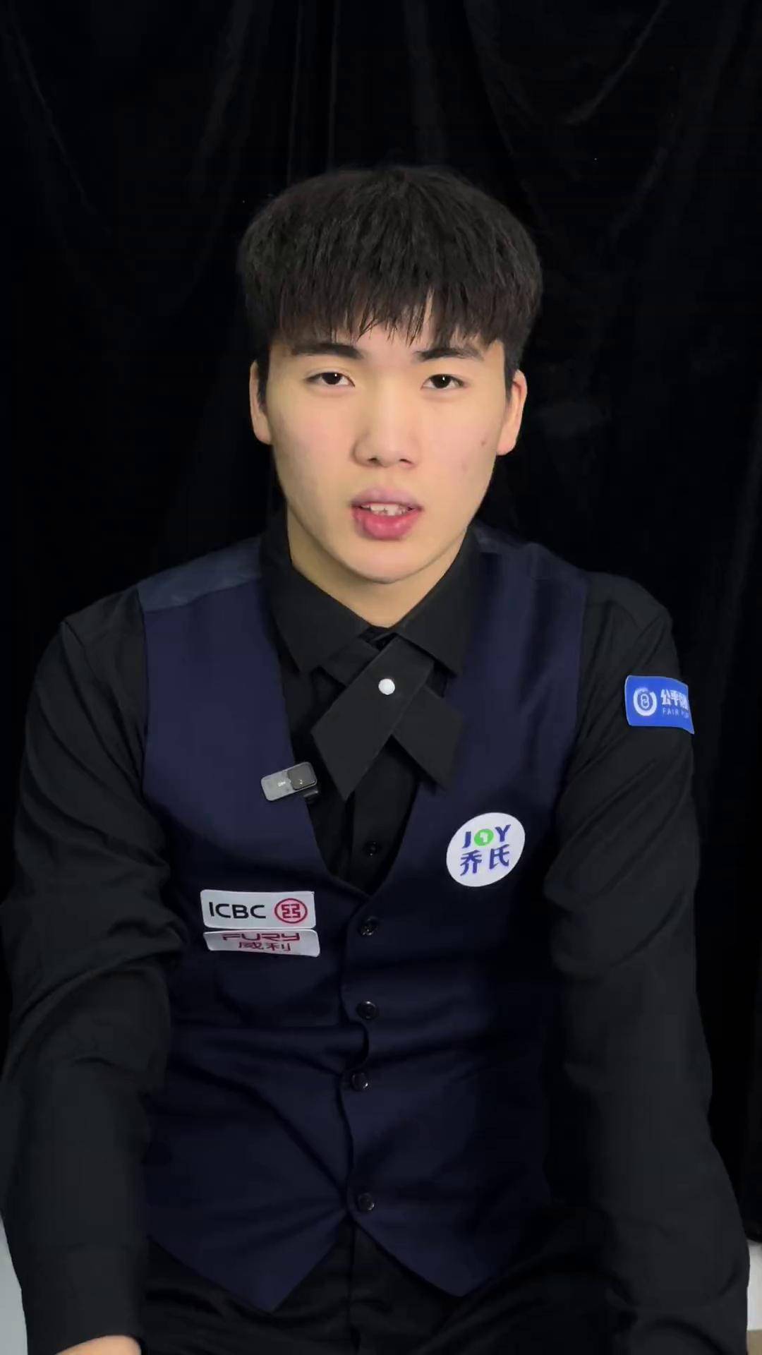 轻队员们更 轻队员们更