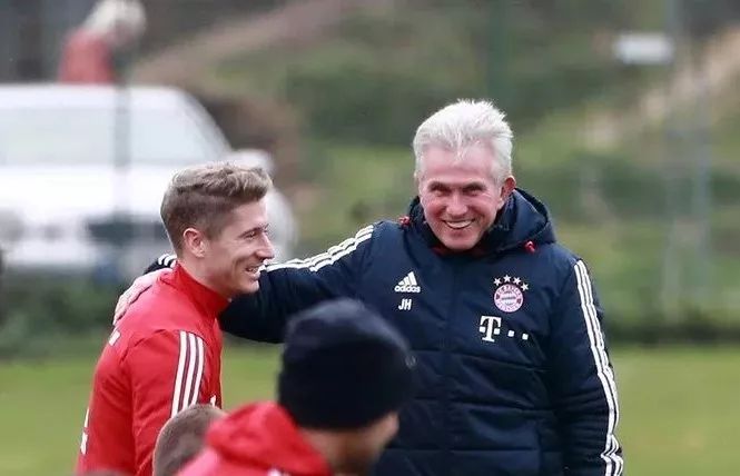 然不像火箭 然不像火箭