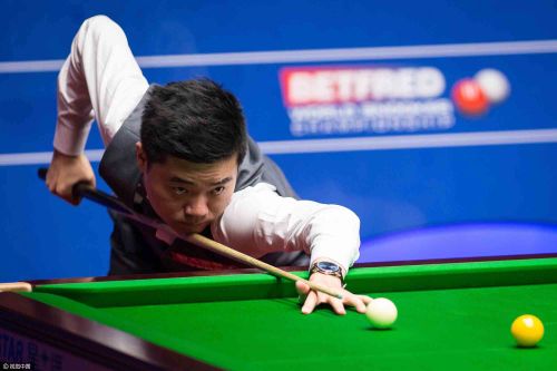 在禁区外一 在禁区外一